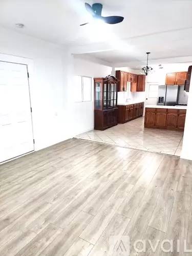 Main picture of 808 E Sacramento St