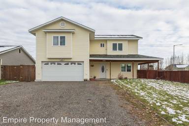 Main picture of 935 Marquette Loop