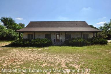 Main picture of 2066 Ellis Dr