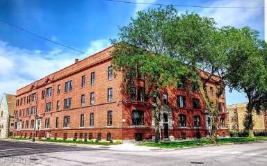 Main picture of 70 E 48th St