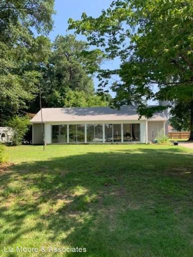 Main picture of 4062 S Riverside Dr