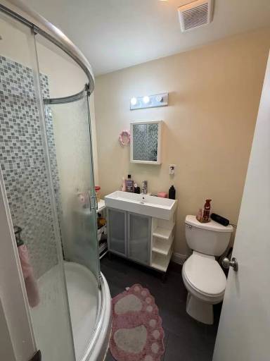 Main picture of 1630 N Sydenham St