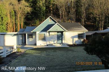 Main picture of 834 E Magnolia Ave