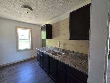 Main picture of 3326 SE Irvingham St