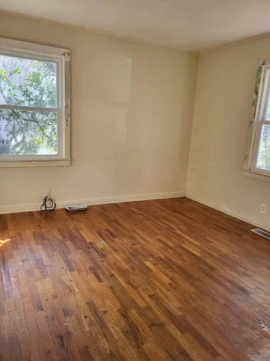 Main picture of 1106 Barton Dr