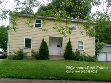 Main picture of 225 River St