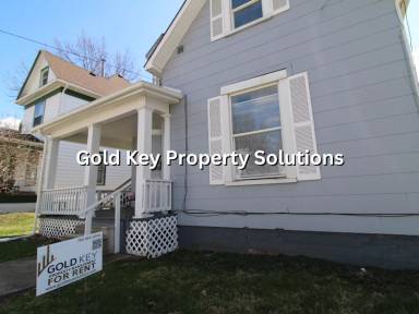 Main picture of 907 W Main St