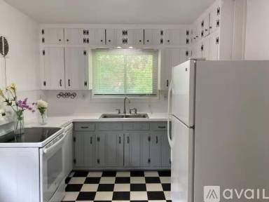 Main picture of 1532 Beech Valley Way NE