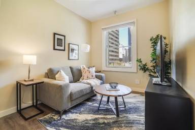 Main picture of 520 Grant Ave