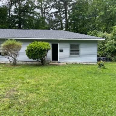 Main picture of 126 Wickre St
