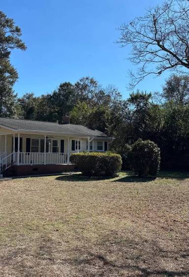 Main picture of 719 Bonham Ave