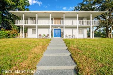 Main picture of 8935 Scenic Hills Dr