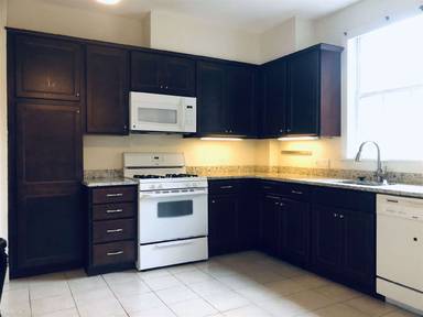 Main picture of 256 Lowell Ave