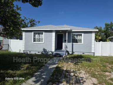 Main picture of 1425 40th St S