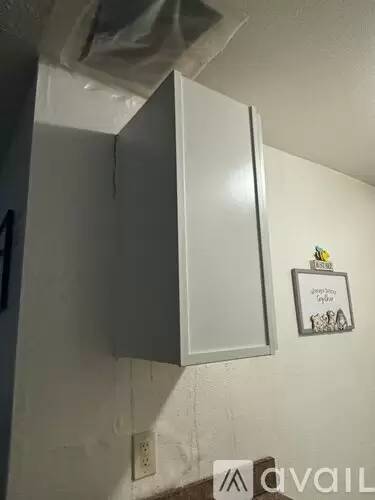 Main picture of 14 Castlecrest Dr