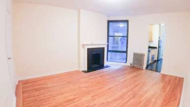 Main picture of 152 E 84th St