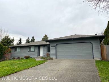 Main picture of 12728 NE 132nd Pl