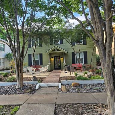 Main picture of 3911 Prescott Ave