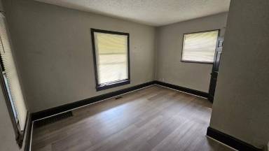 Main picture of 110 Wood St