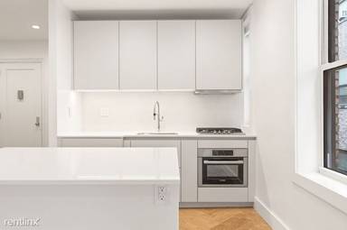 Main picture of 220 West 24th St