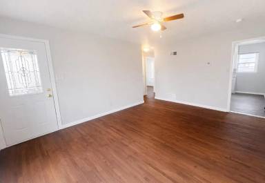 Main picture of 2145 S Estelle St