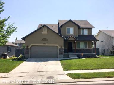 Main picture of 4068 E Clark St