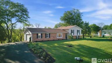 Main picture of 4508 Old Field Dr