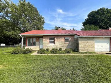 Main picture of 3853/3857 South State Avenue