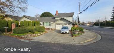 Main picture of 1750 Manor Dr
