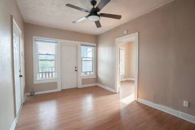 Main picture of 1918 West Washington Street - 2T