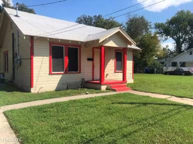 Main picture of 223 Hood St