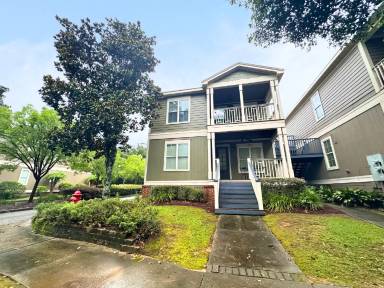 Main picture of Villas at St. Charles