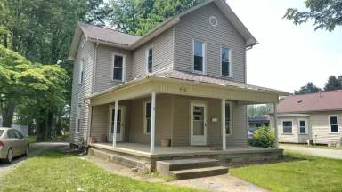 Main picture of 700 E High Ave