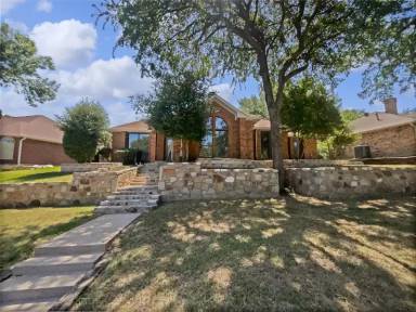 Main picture of 3614 Queenswood Ln