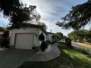 Main picture of 701 SW 14th St