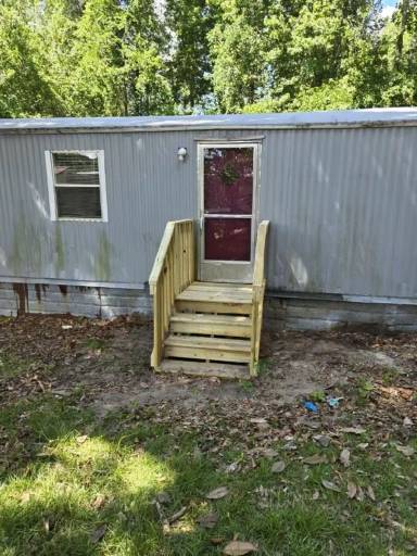 Main picture of 99 Joy Rd