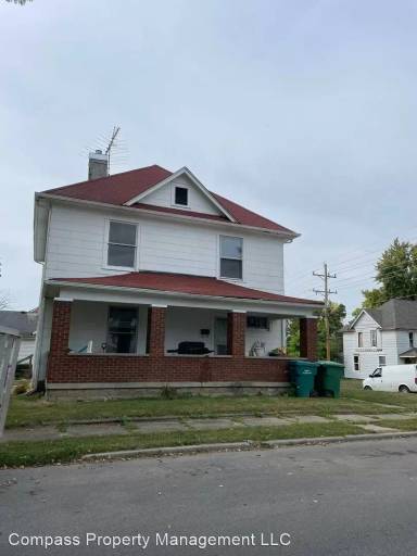 Main picture of 225 N 10th St