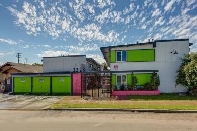 Main picture of 2223 Myrtle Ave