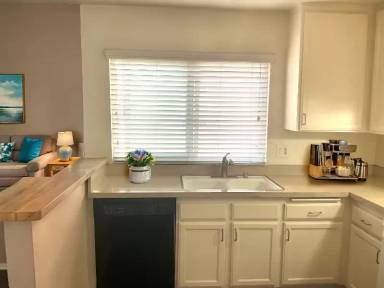 Main picture of 860 N Kathleen Ln