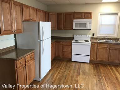 Main picture of 214 Jefferson St