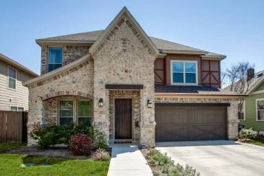 Main picture of 3125 Lubbock Ave