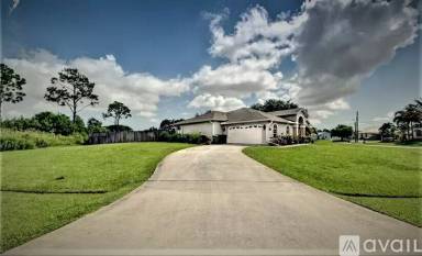 Main picture of 158 SW South Danville Cir