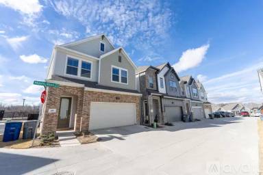 Main picture of 2824 Prairie Clover Ln