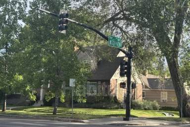 Main picture of 1302 W Hays St