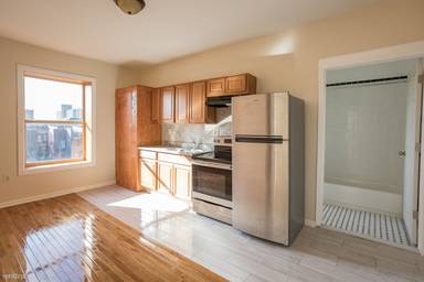 Main picture of 253 Erskine St