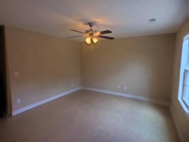 Main picture of 132 Brookwood Ave NE