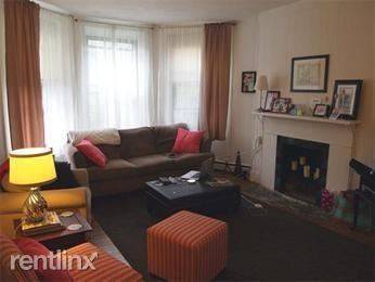 Main picture of 133 Saint Botolph St