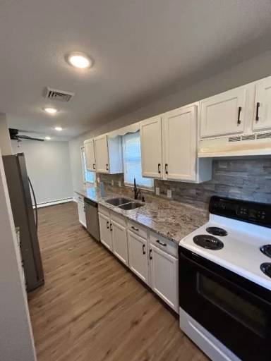 Main picture of 132 Jackson St