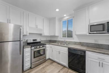 Main picture of 506 Palm Ave