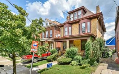 Main picture of 127 S Graham St
